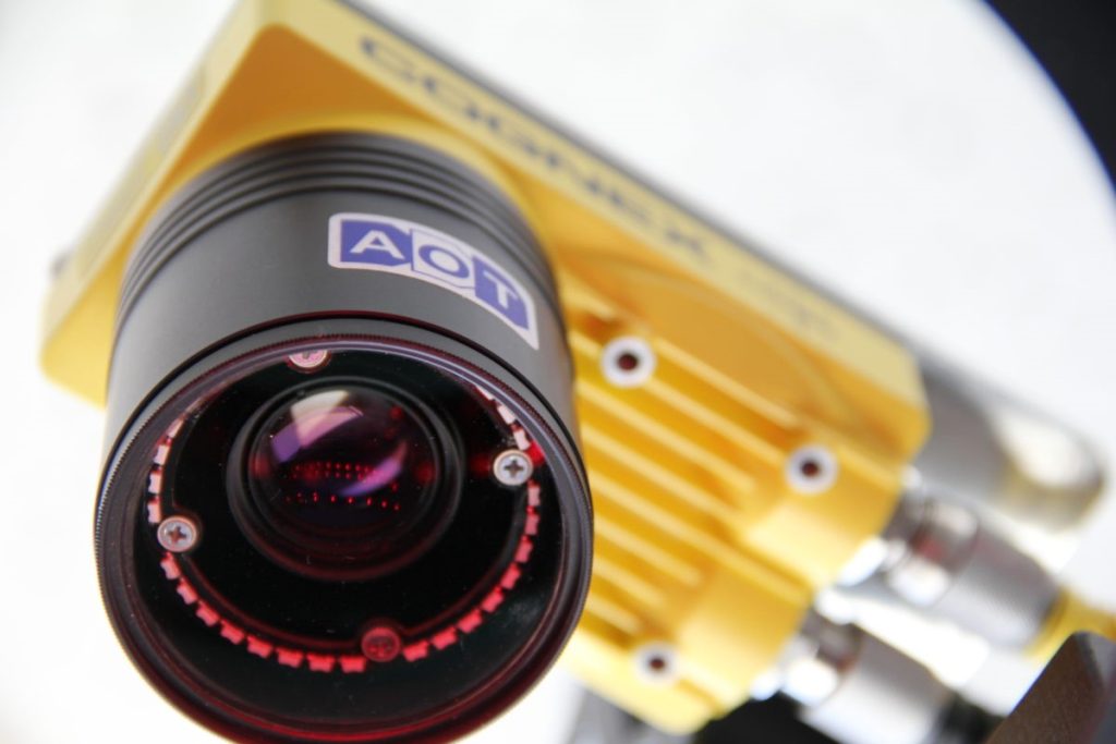Industrielle Kamera mit AOT-Logo
